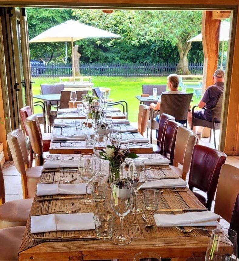 The Bedingfeld Arms Hotel Oxborough Ngoại thất bức ảnh