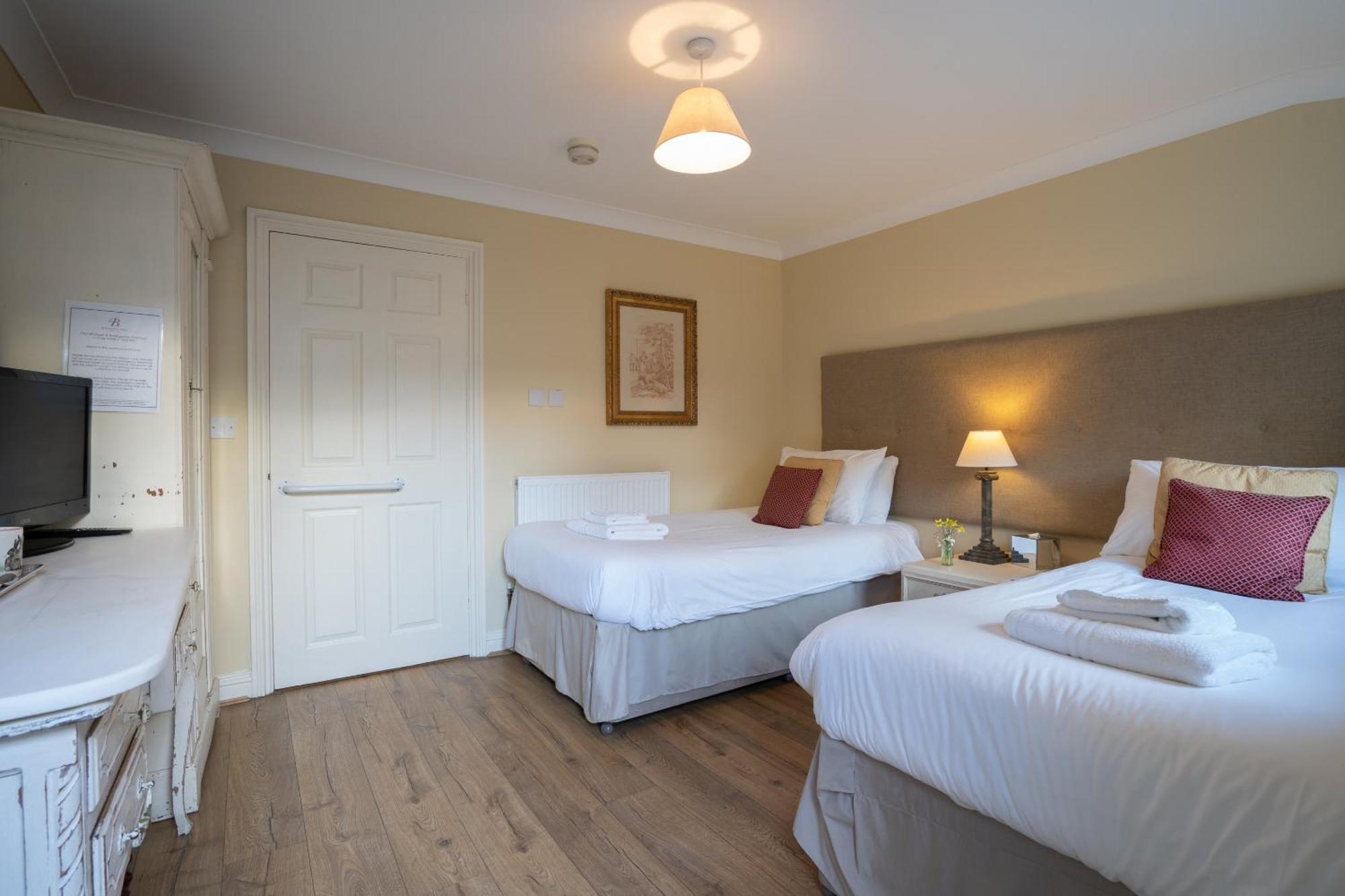 The Bedingfeld Arms Hotel Oxborough Phòng bức ảnh