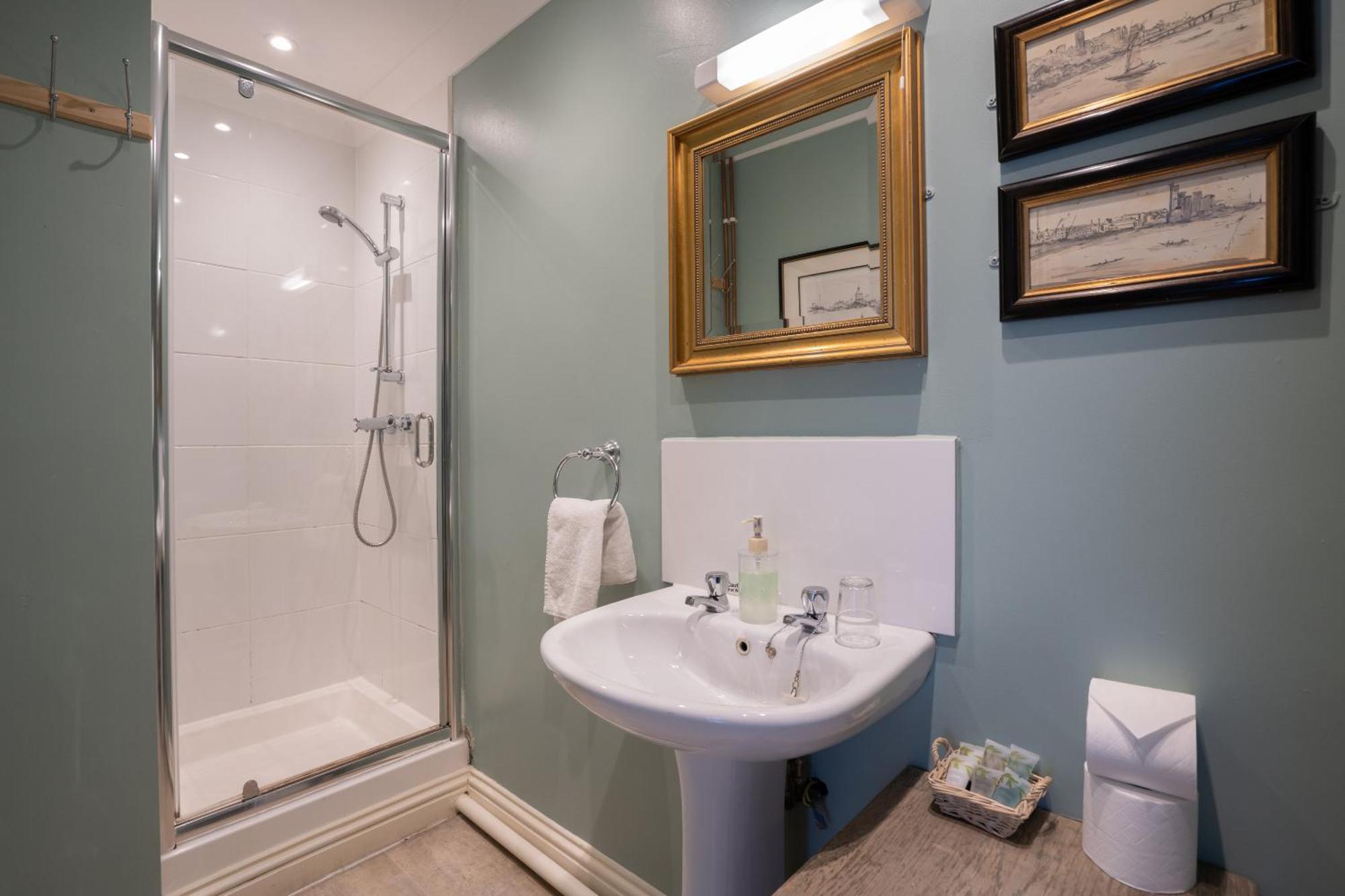 The Bedingfeld Arms Hotel Oxborough Phòng bức ảnh